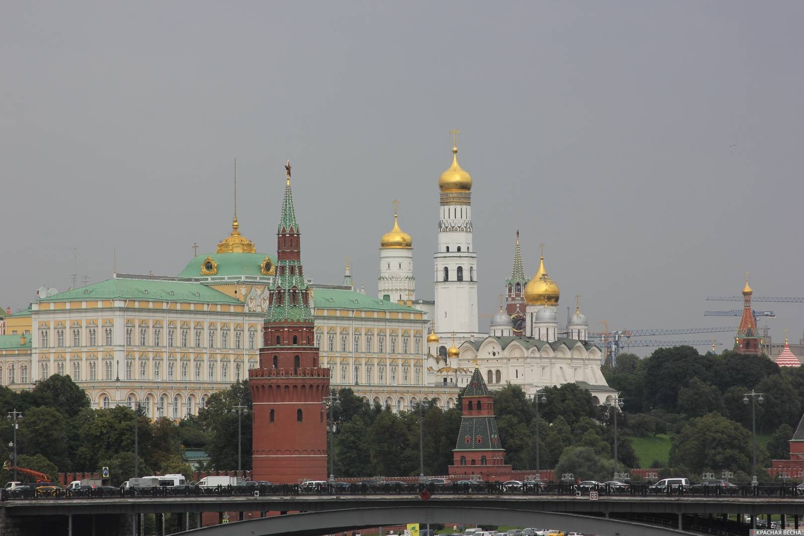 Вид на Кремль со стороны Москвы-реки. Москва