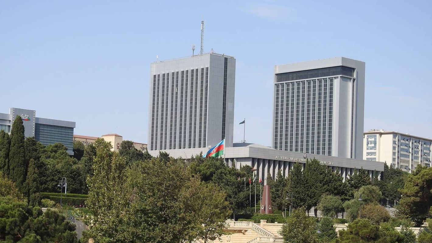 Здание Азербайджанского парламента