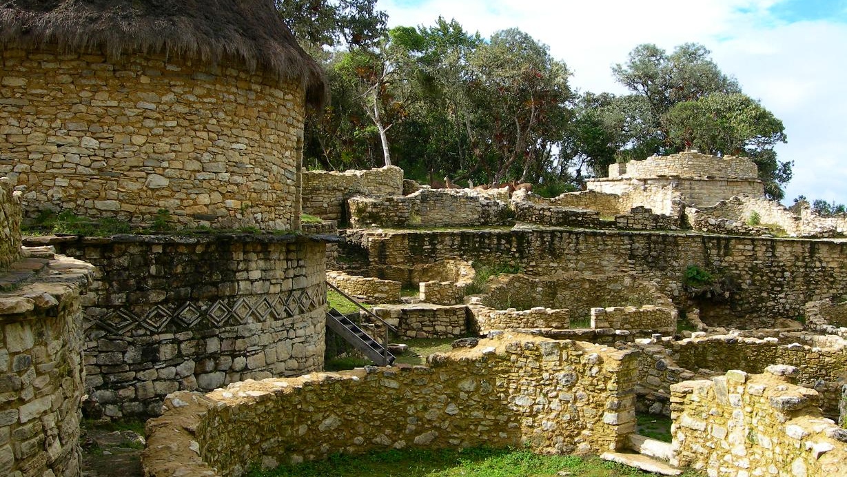 Крепость Куелап в Перу