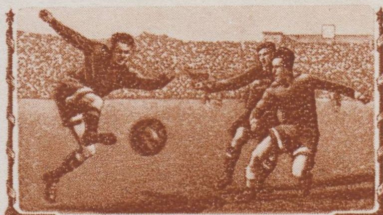 Футбольный матч. Марка 1948 года.