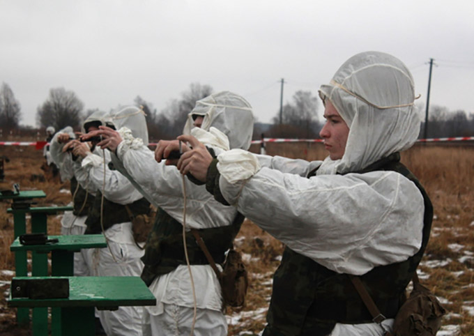 Учения военнослужащих инженерно-саперного подразделения армейского корпуса Балтийского флота