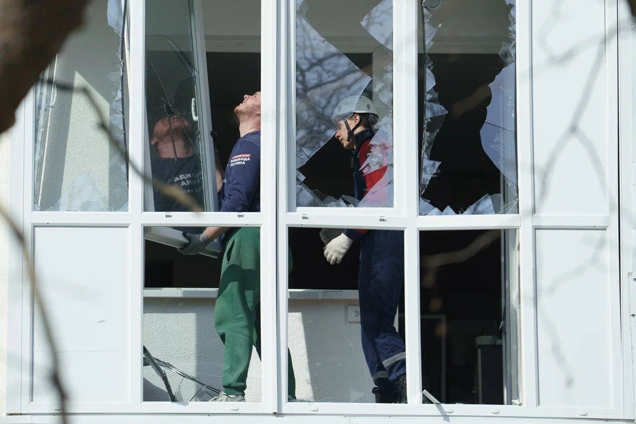 Устранение последствий взрыва в Севастополе