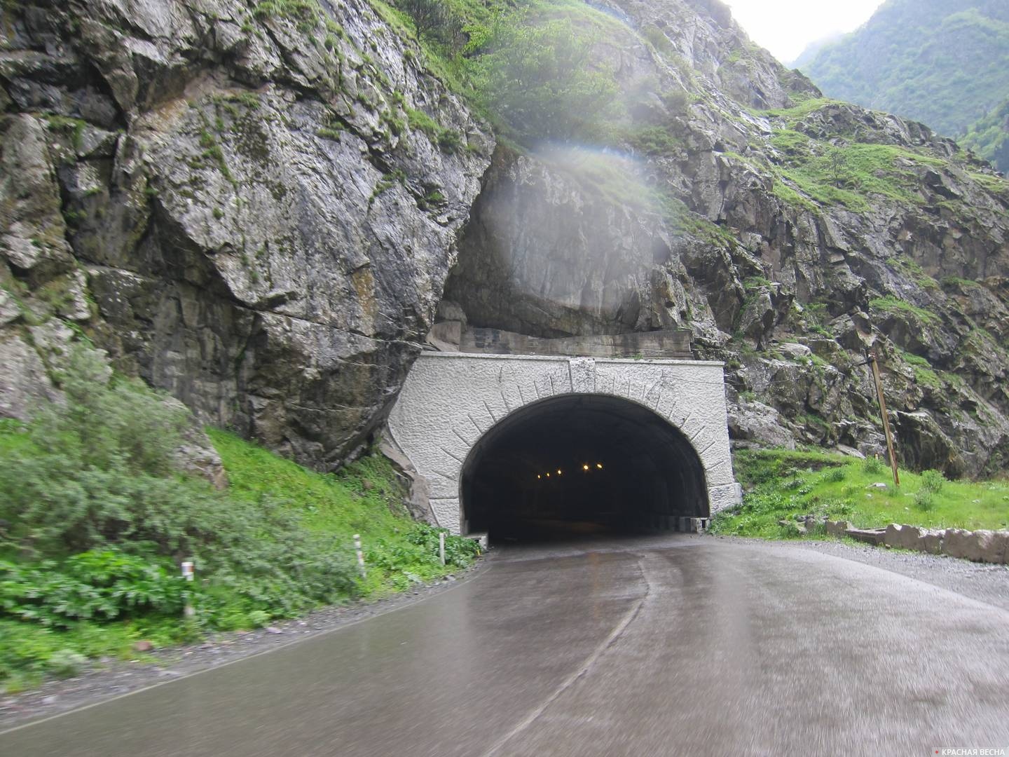 Портал тоннеля. Военно-грузинская дорога. Северная Осетия. Россия