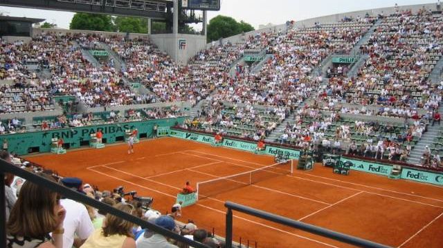 Корт Сюзанн Ленглен открытого чемпионата Франции по теннису (Roland Garros)