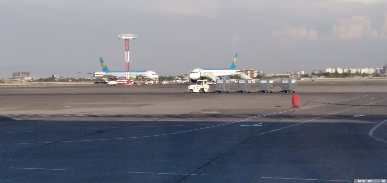 Аэропорт Ташкента, Узбекистан