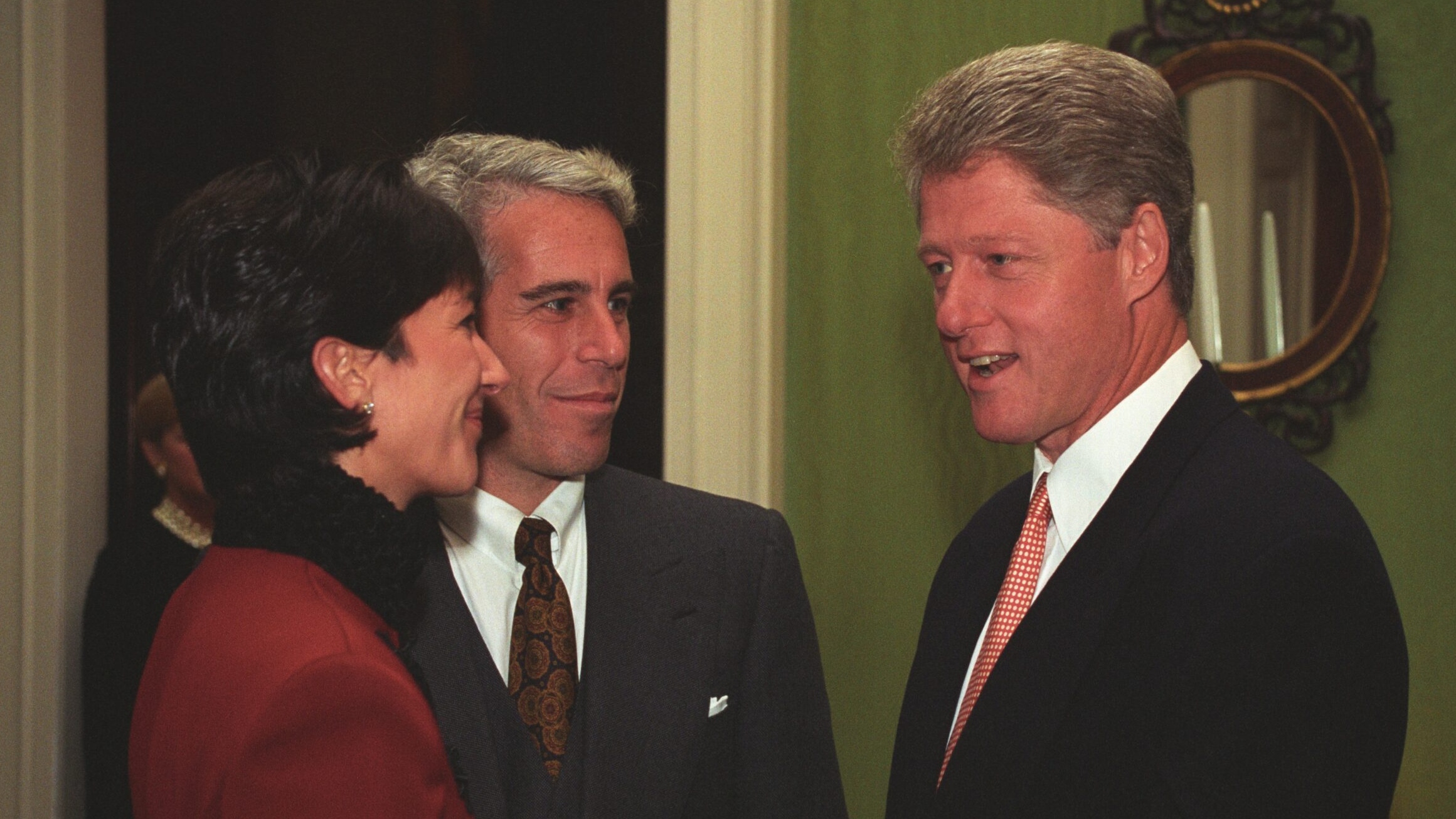 Д. Эпштейн и Г. Максвелл во время разговора с Б. Клинтоном