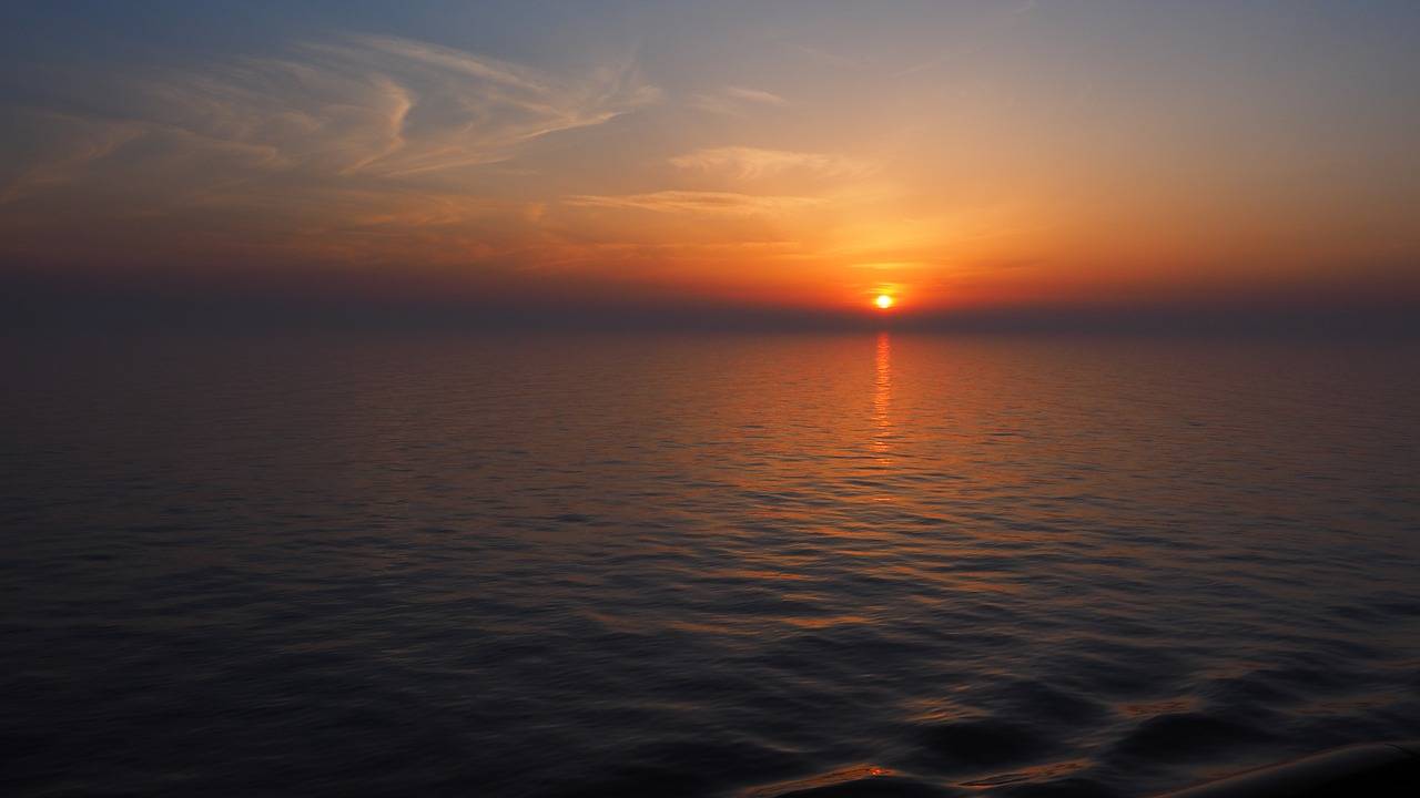 Заход солнца в Южно-Китайском море