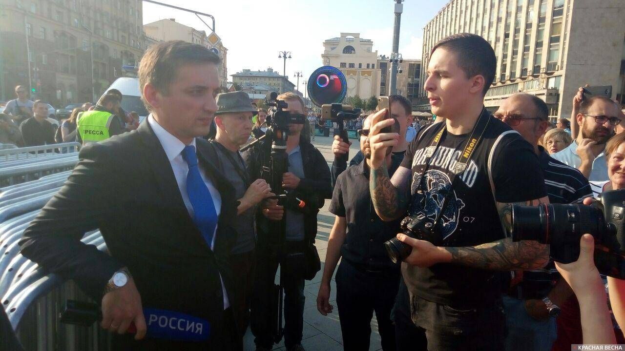 Журналисту телеканала Россия не дают работать