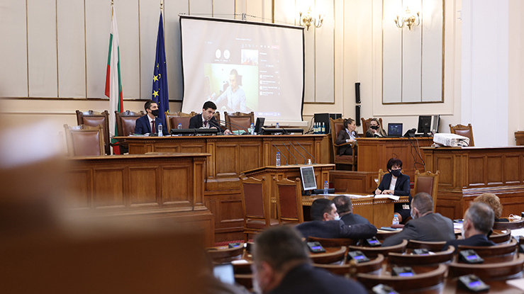 В парламенте Болгарии спор едва не дошел до драки