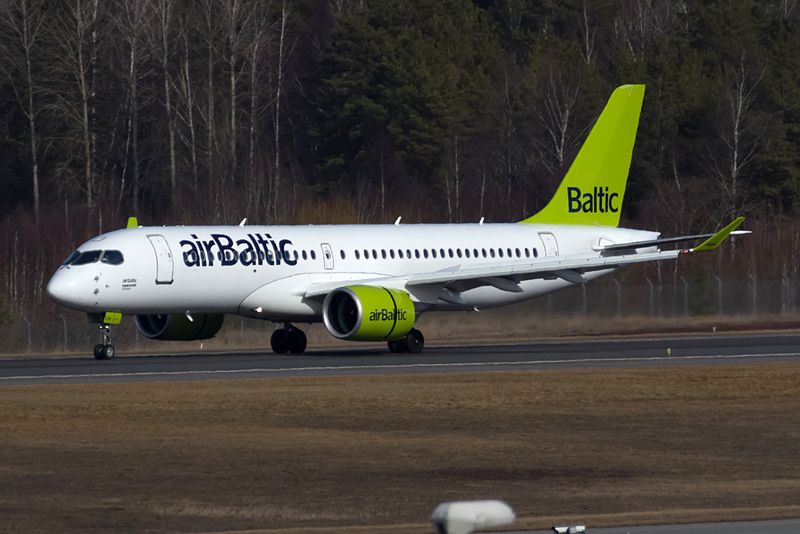 Самолет airBaltic