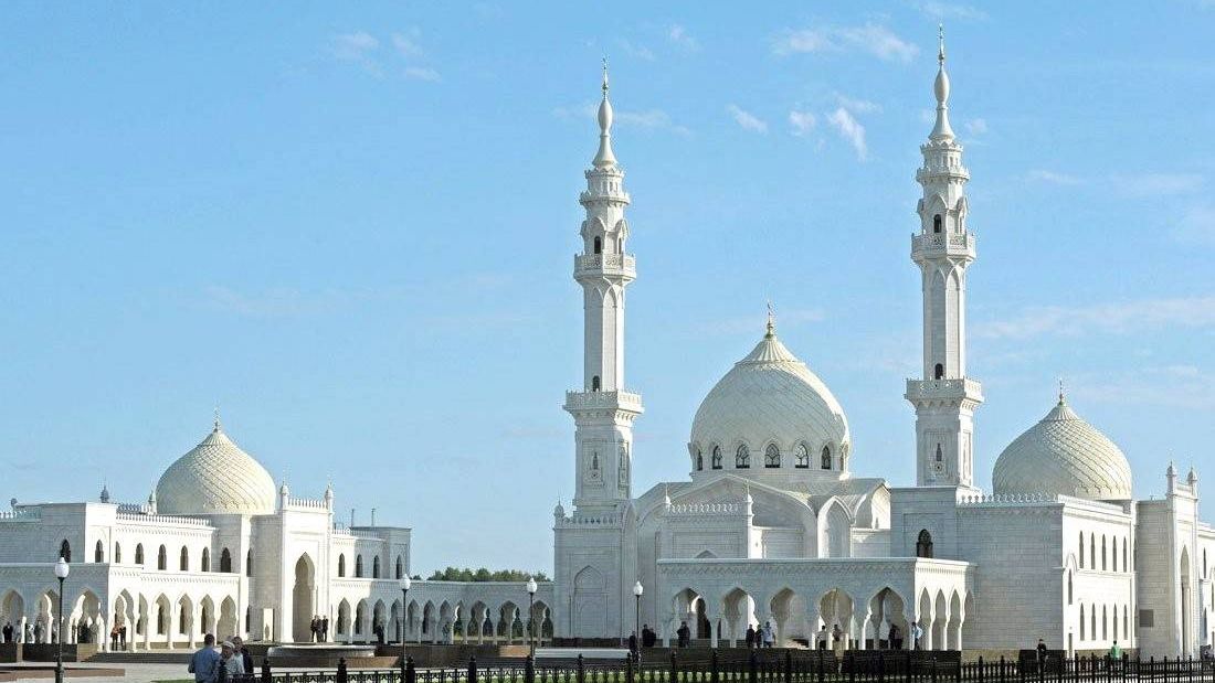 Болгар. Белая мечеть.