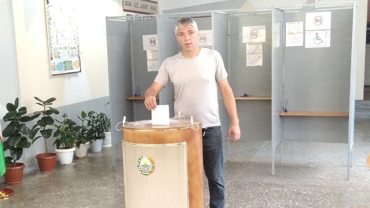 Голосование на выборах в Узбекистане