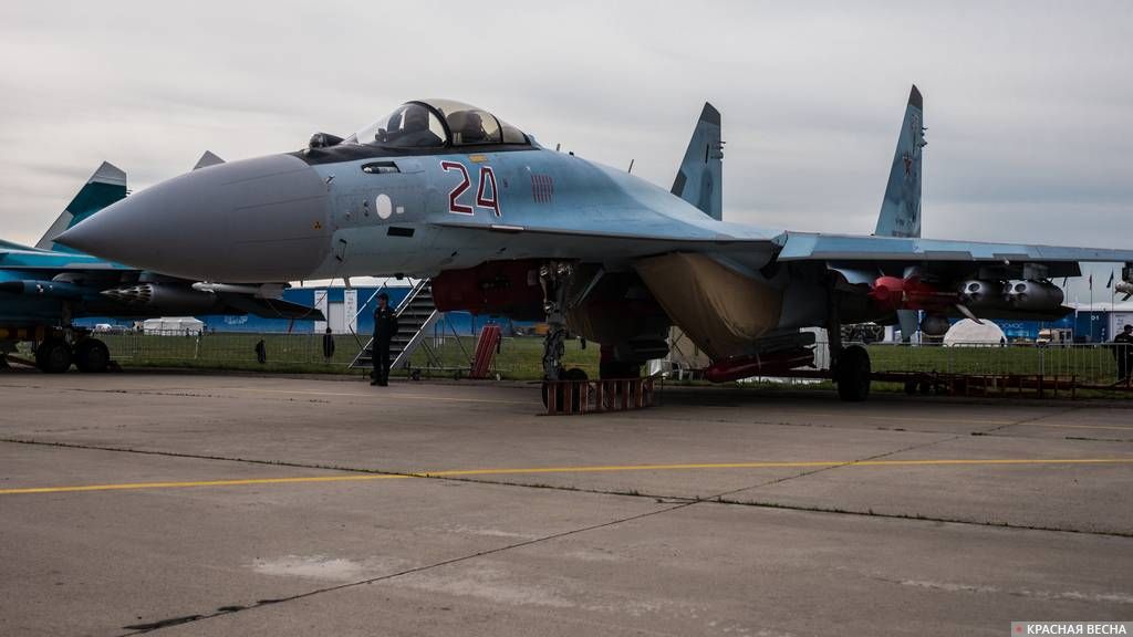 011. Сверхманевренный истребитель Су-35. МАКС Раменское. 22.07.2017