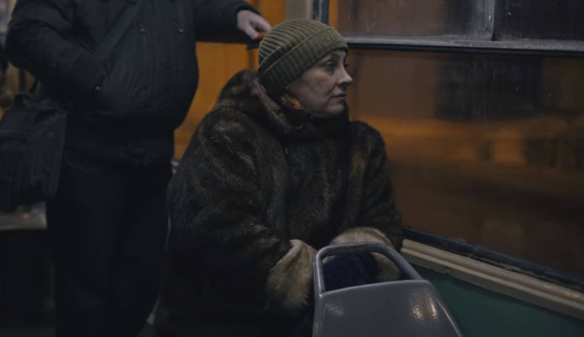 Пенсионерка в трамвае
