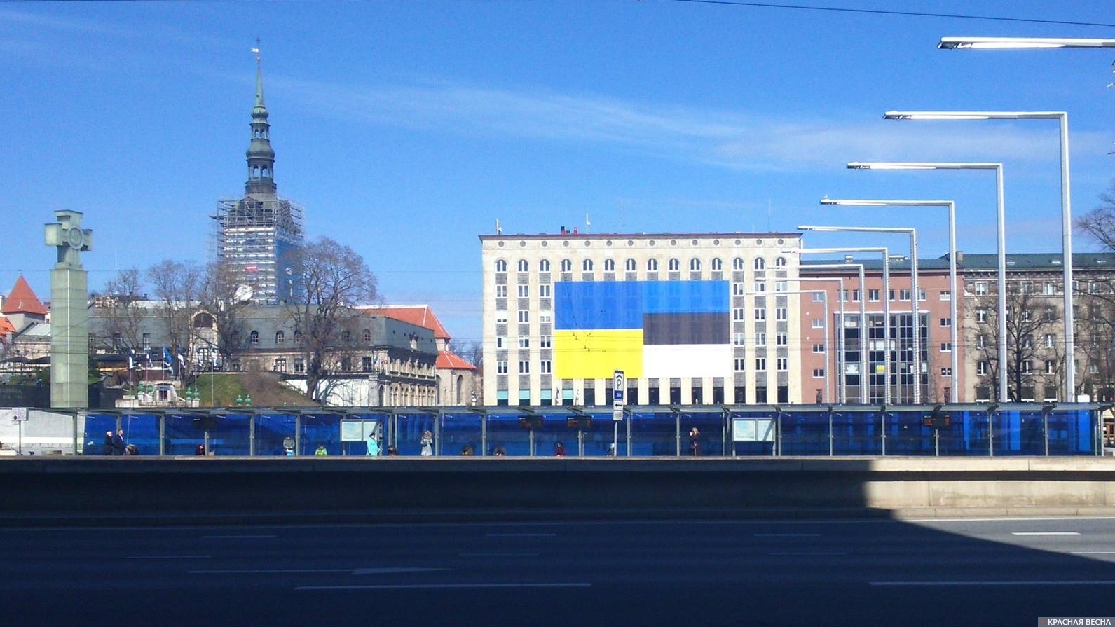 Эстония и Украина. Площадь Vabaduse (Свободы). Таллин