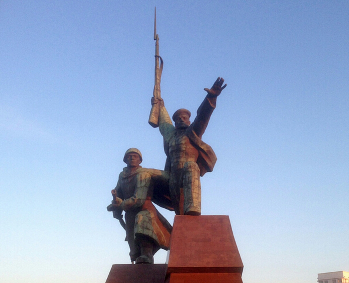 «Солдат и Матрос» — памятник героическим защитникам Севастополя [(cc)Nicolas Rénac]
