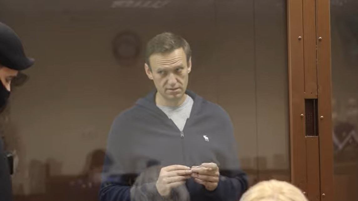 Навальный в зале суда