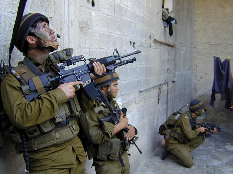 Израильские солдаты в Дженине на Западном берегу