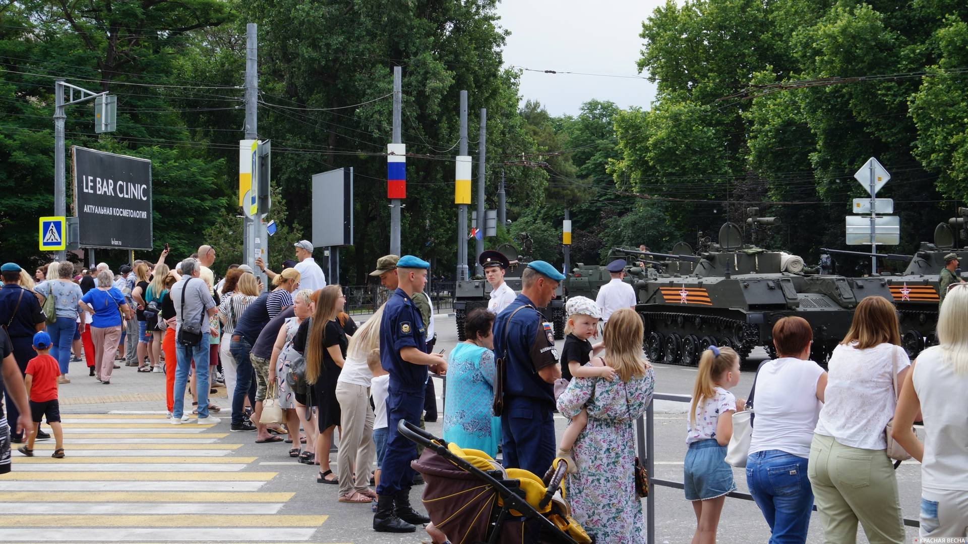Оцепление места проведения парада Победы в Новороссийске