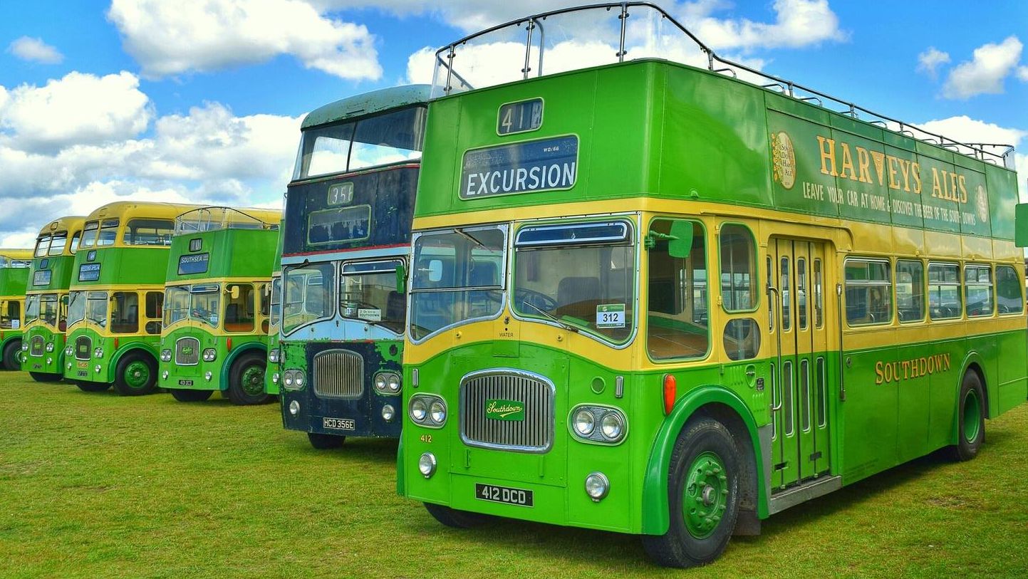 Зелёные автобусы