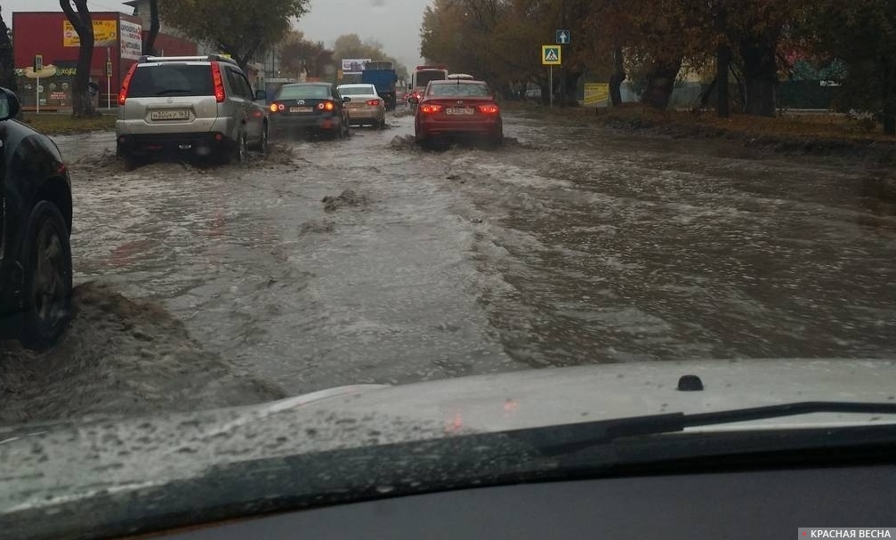 Потоп на дороге