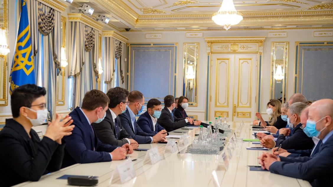 Встреча Владимира Зеленского с представителями крымскотатарского народа