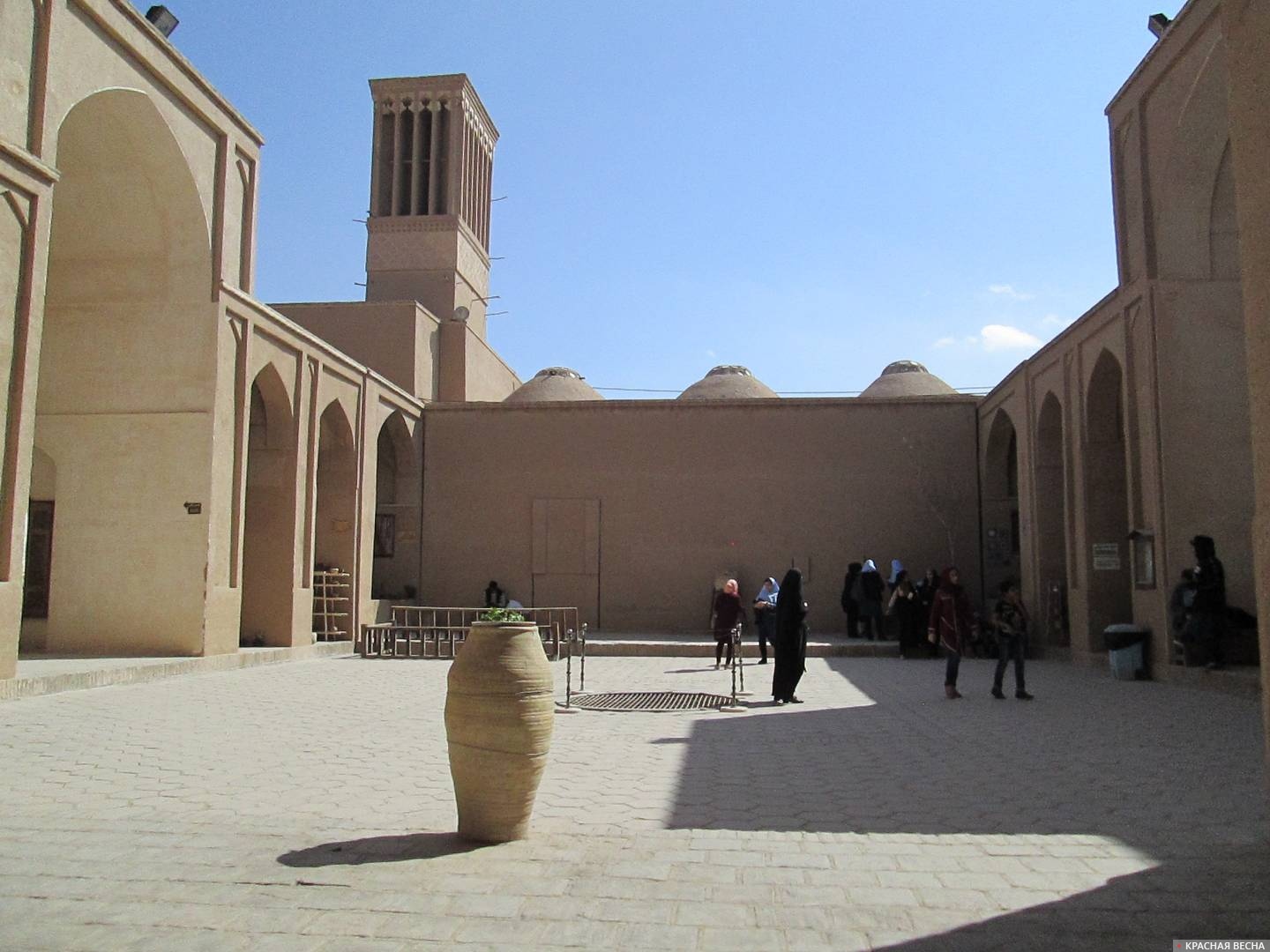 Тюрьма при А. Македонском в Йезде, Иран