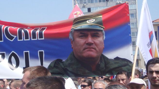 Митинг в поддержку генерала Ратко Младича