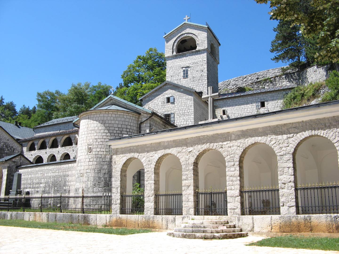Цетинский монастырь Сербской православной церкви
