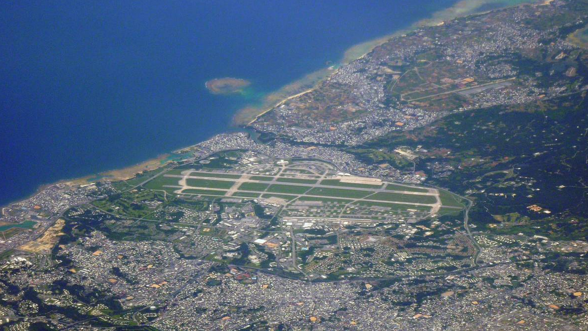 Американская авиабаза Кадэна на острове Окинава