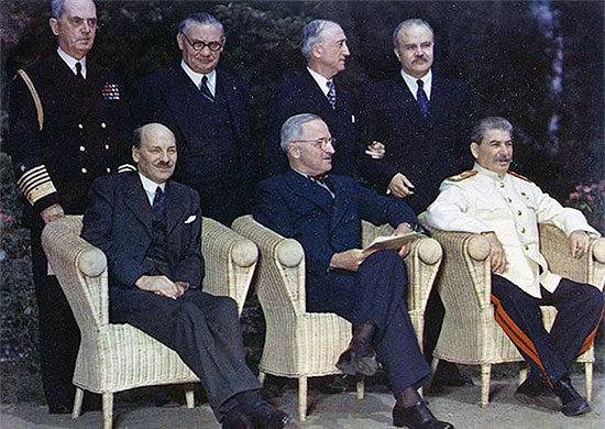 1945 г. Потсдам. Встреча «Большой тройки». К. Эттли, Г. Трумэн, И. В. Сталин