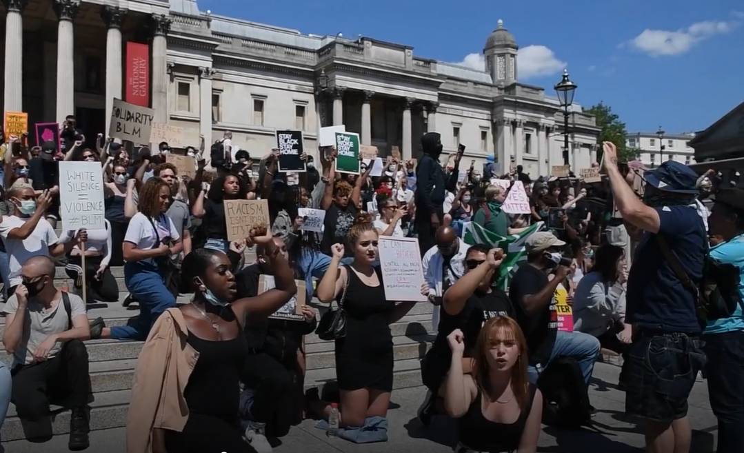 Митинг против расизма 2 июня на Трафальгарской площади Лондона