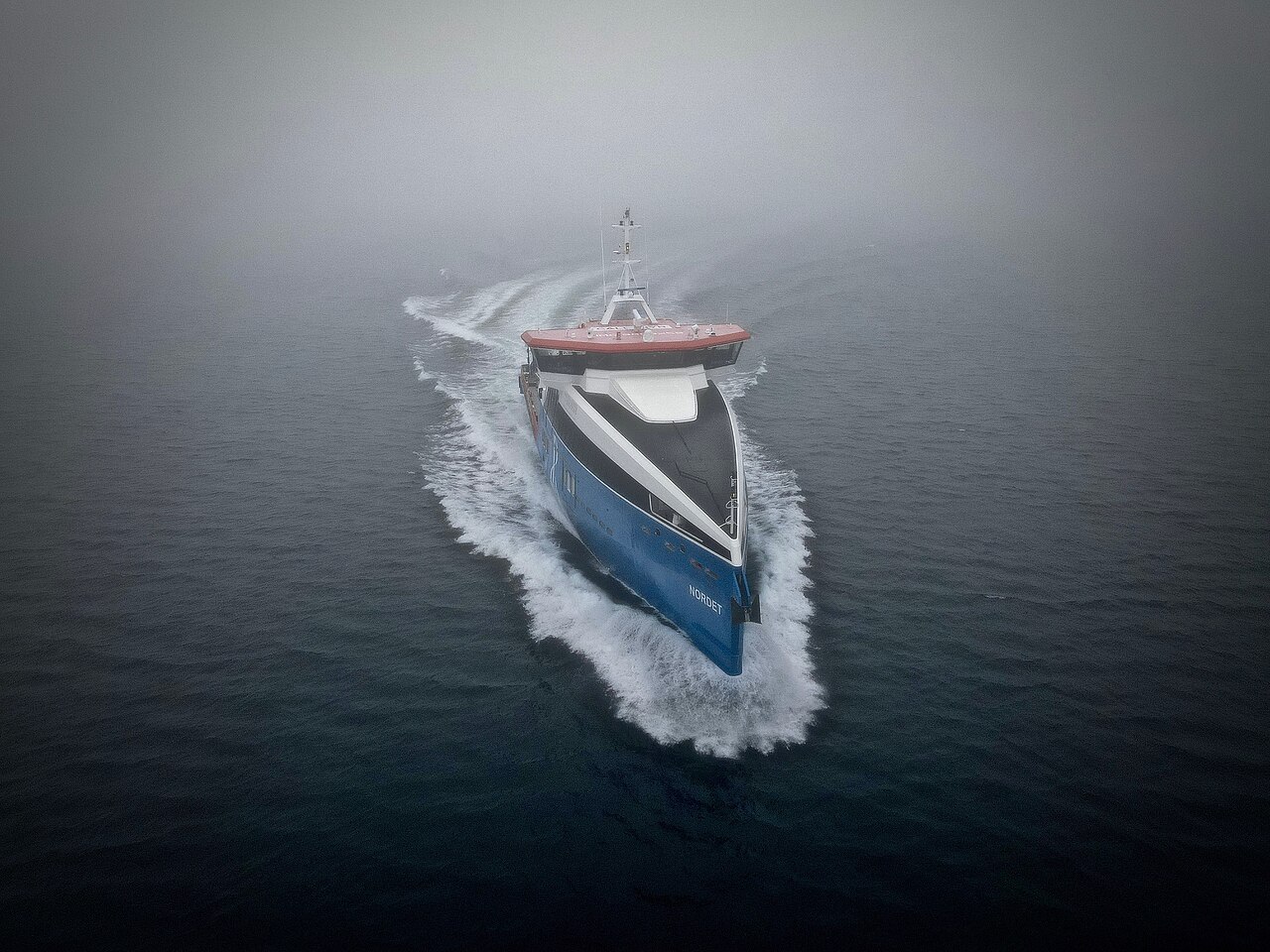 Беспилотный катер