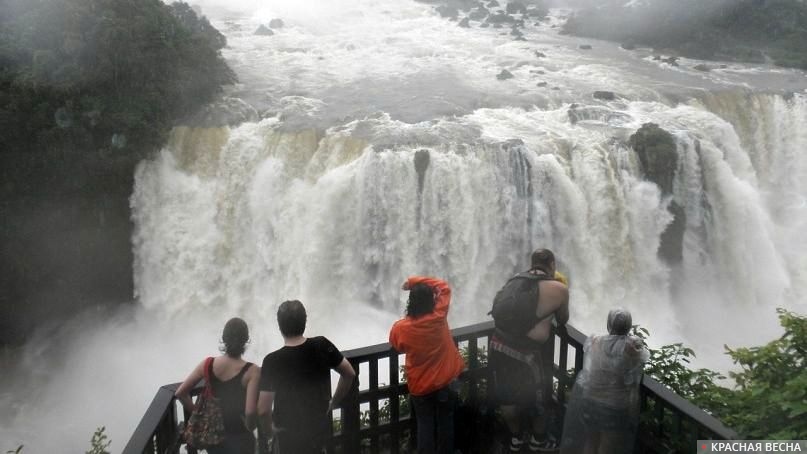 Бразилия. Аргентина. Водопады Игуасу