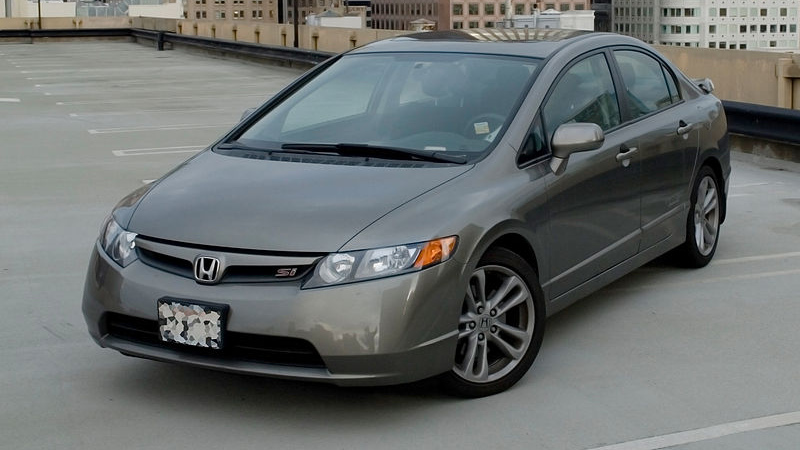 Автомобиль Honda Civic Si