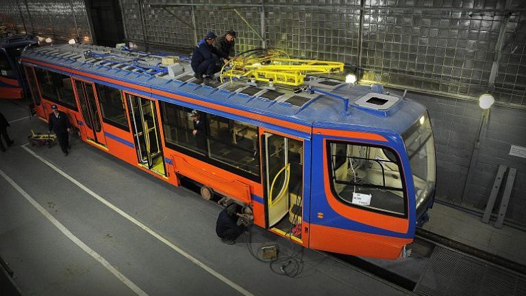 Двухсекционные трамвайные вагоны