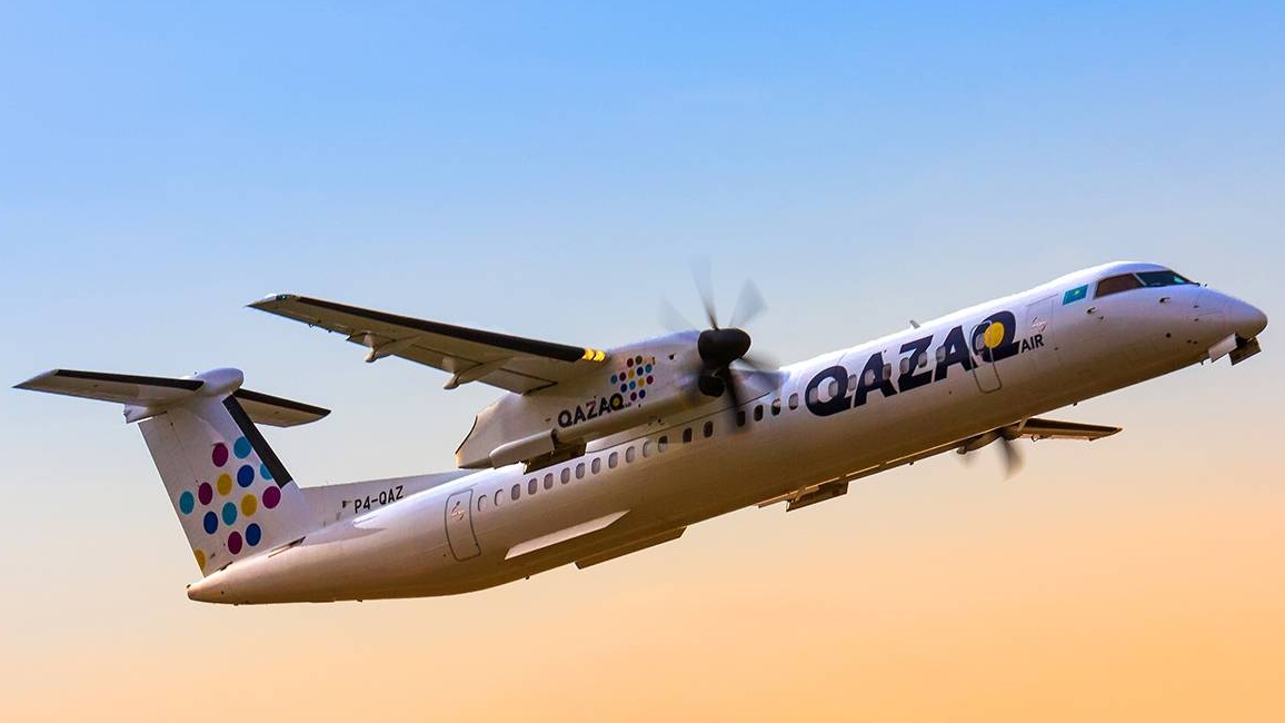 Самолет Qazaq Air