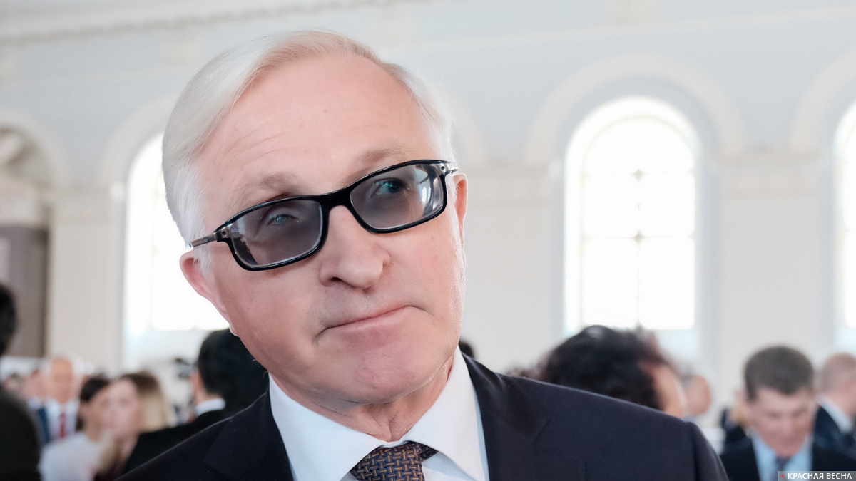 Александр Шохин