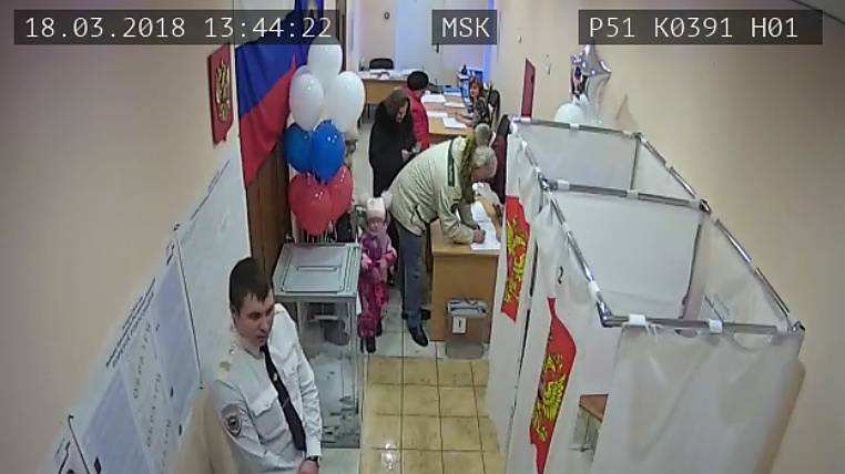 18 марта 2018, голосование на избирательном участке № 391 в городе Заполярный Мурманской области