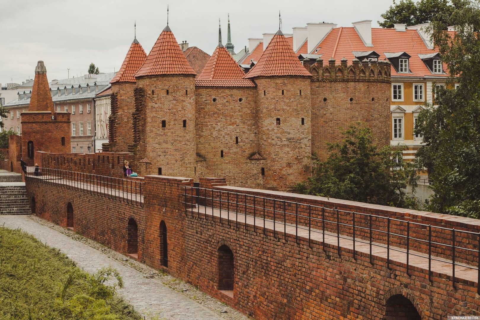 Варшавский Барбакан.  Польша.