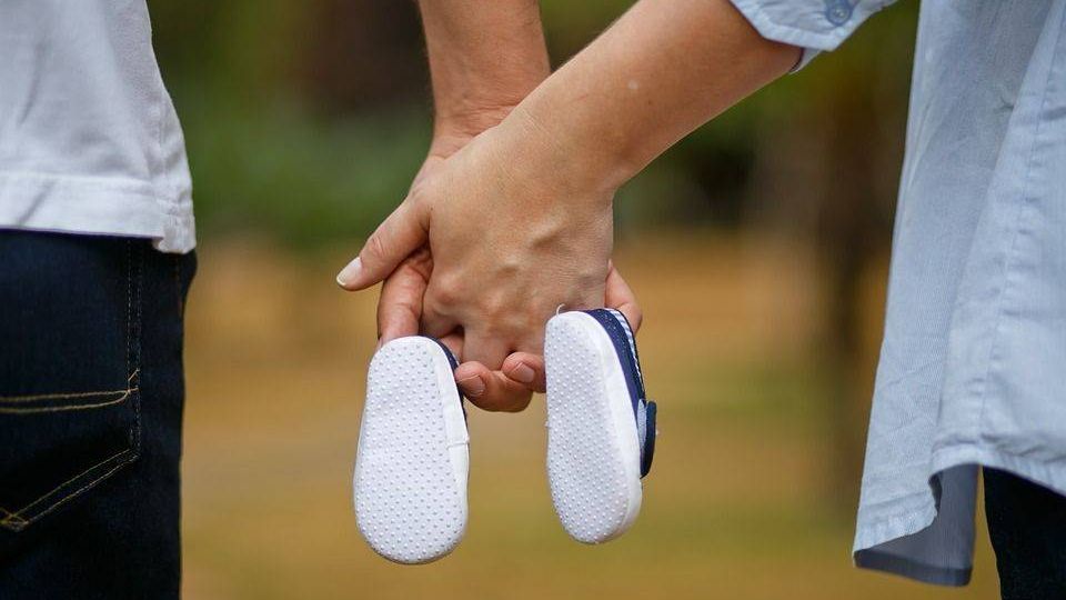 son, pregnant woman, shoe