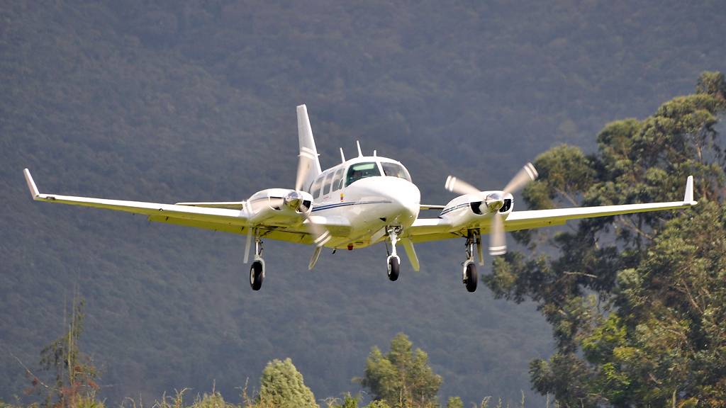 Самолет Piper PA-31