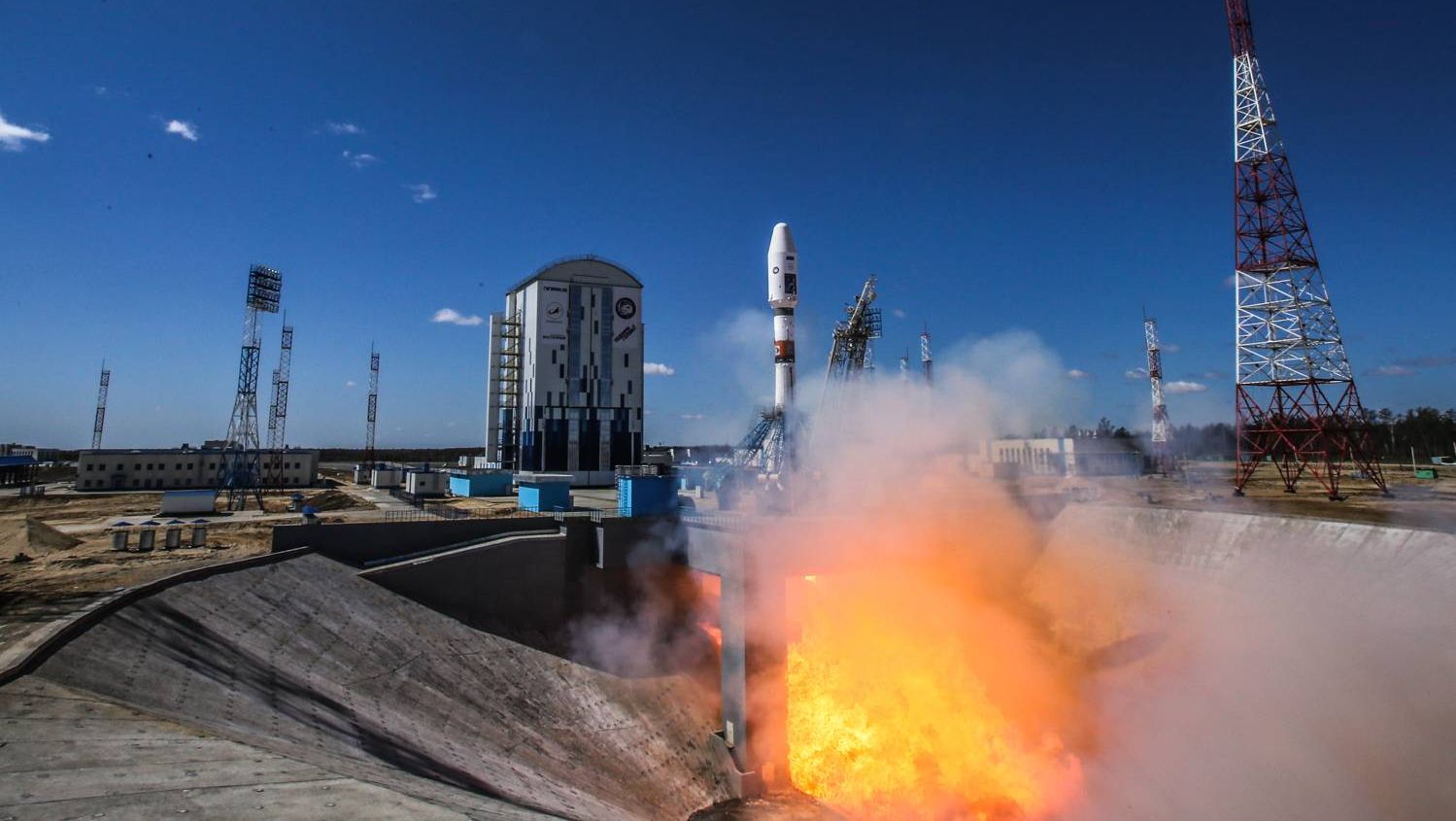 Запуск ракеты-носителя «Союз-2.1а» с космодрома Восточный