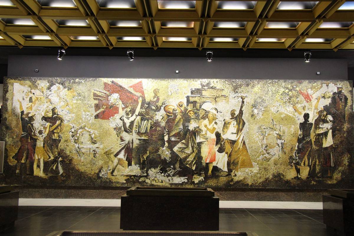 Мозаика в памятном зале Монумент героическим защитникам Ленинграда