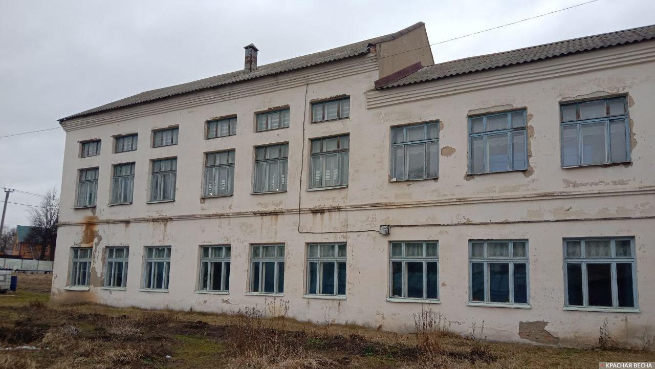 Школа №1 г. Кондрово (со стороны двора)