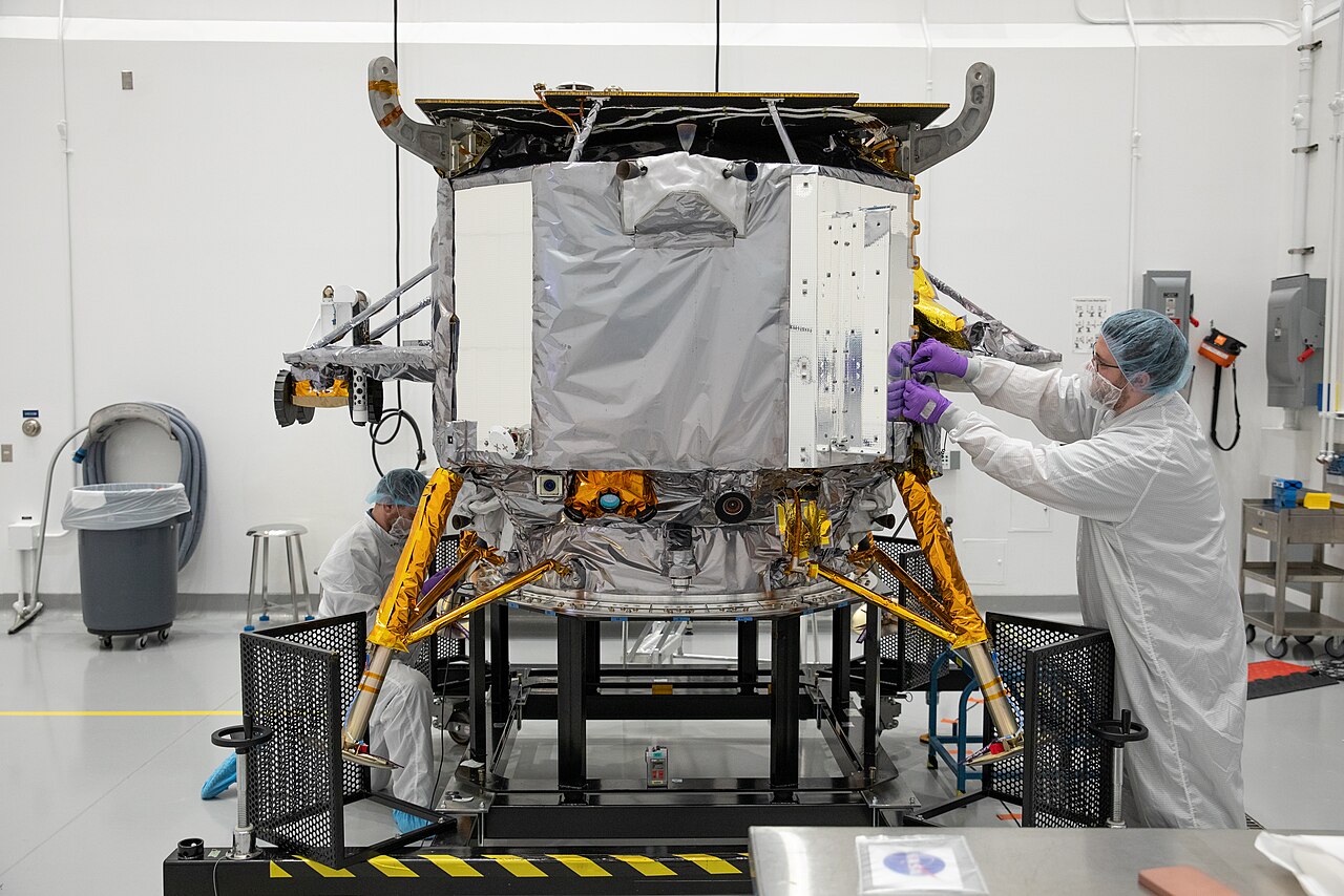 Peregrine Mission One Подготовка космического аппарата к запуску