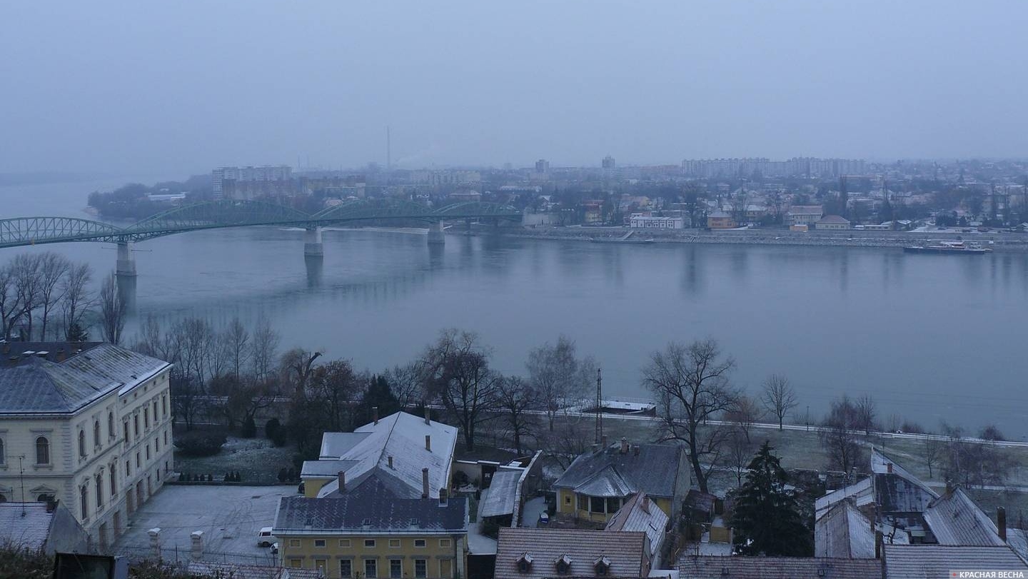 Мост Марии-Валерии. Мост в Словакию