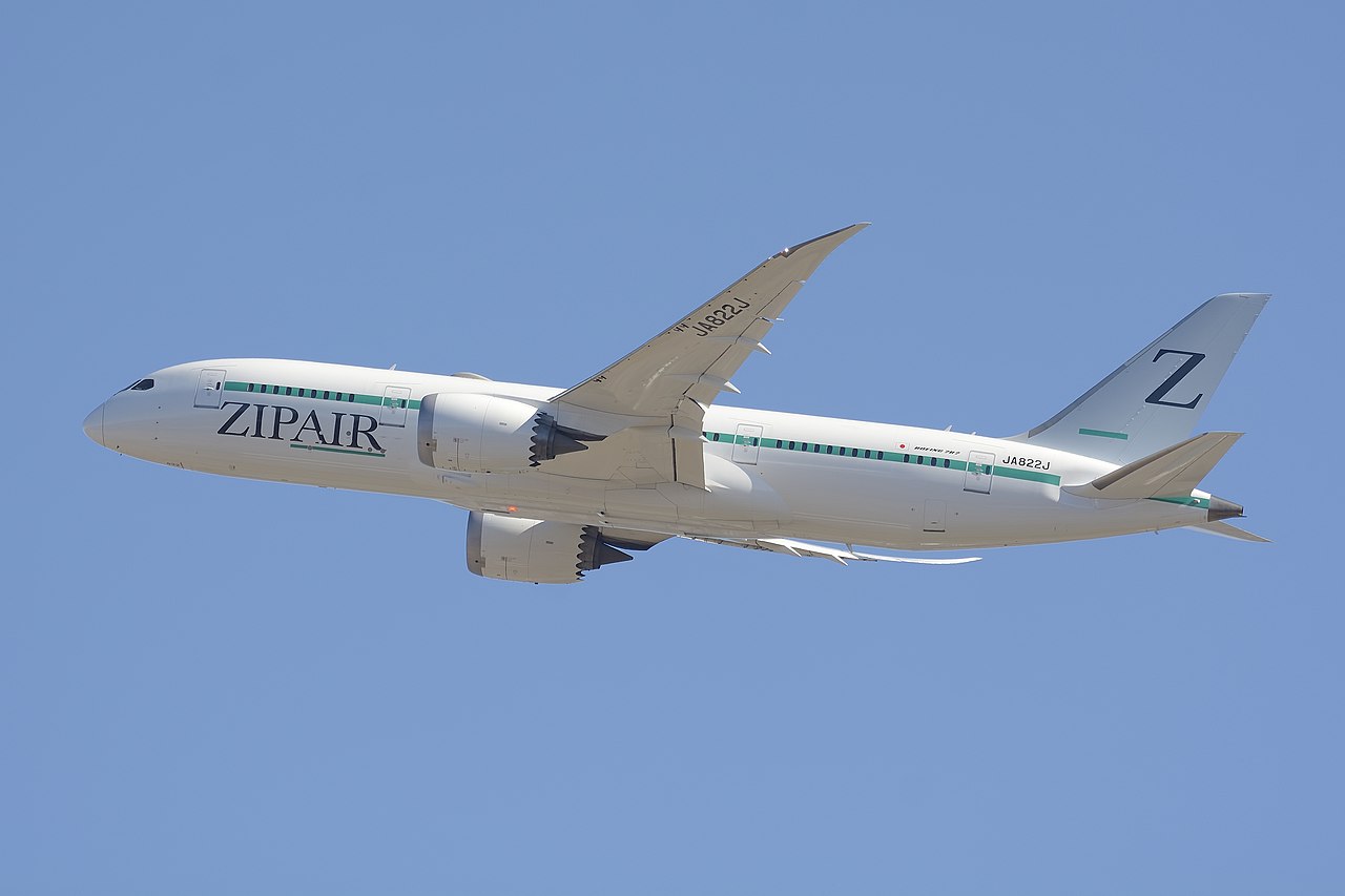 Самолет компании Zipair Tokyo