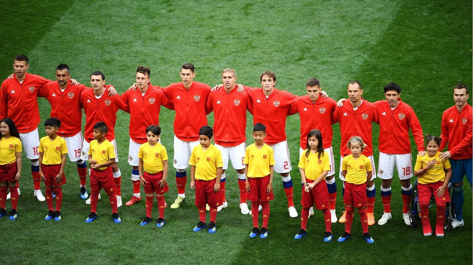 Сборная России перед стартовым матчем чемпионата мира по футболу 2018 года.