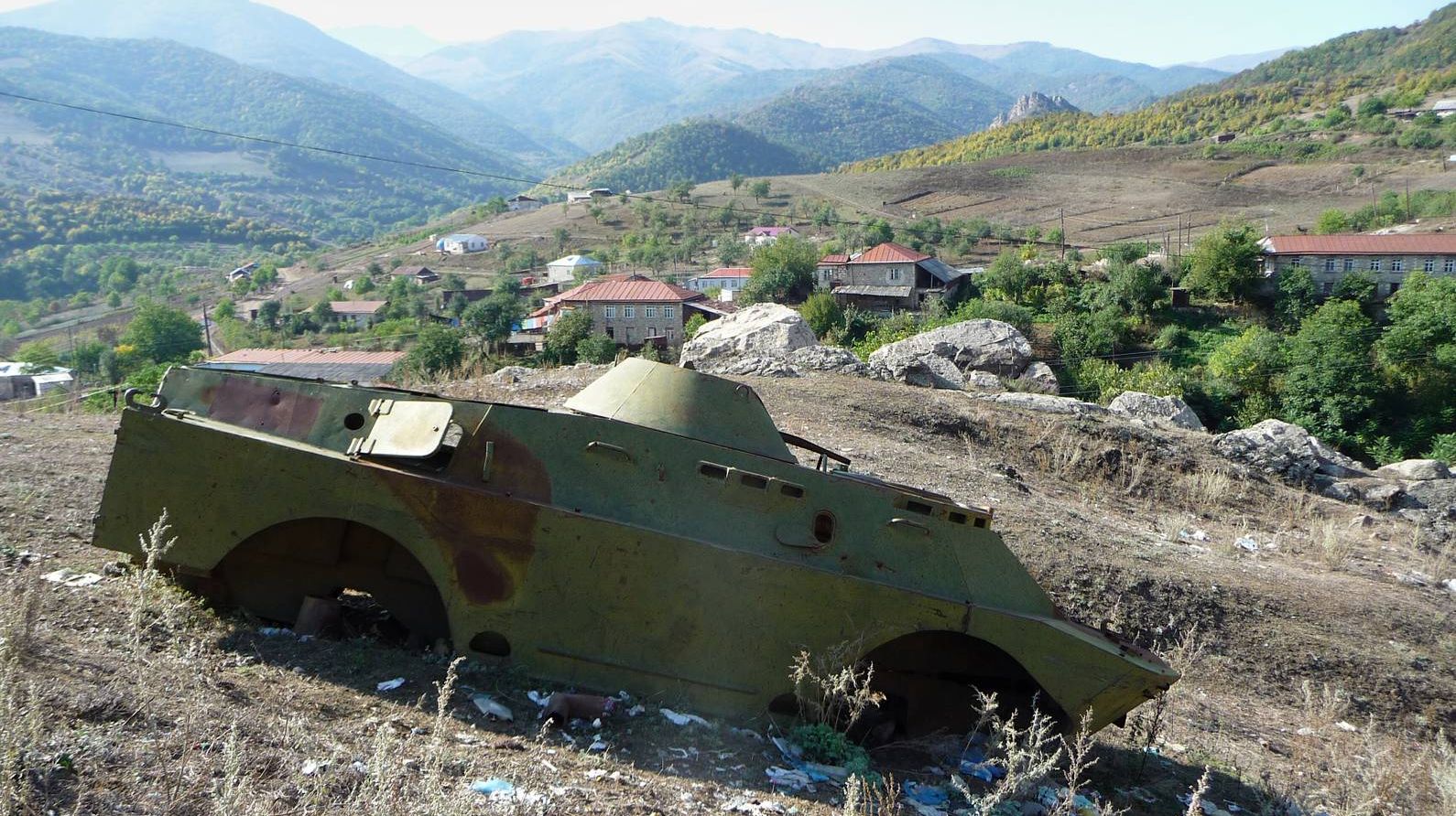 Остатки БРДМ-2 в Каринтаке (Нагорный Карабах)